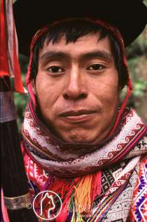 Joven alcalde tradicional de comunidad o varayoc en Challabamba